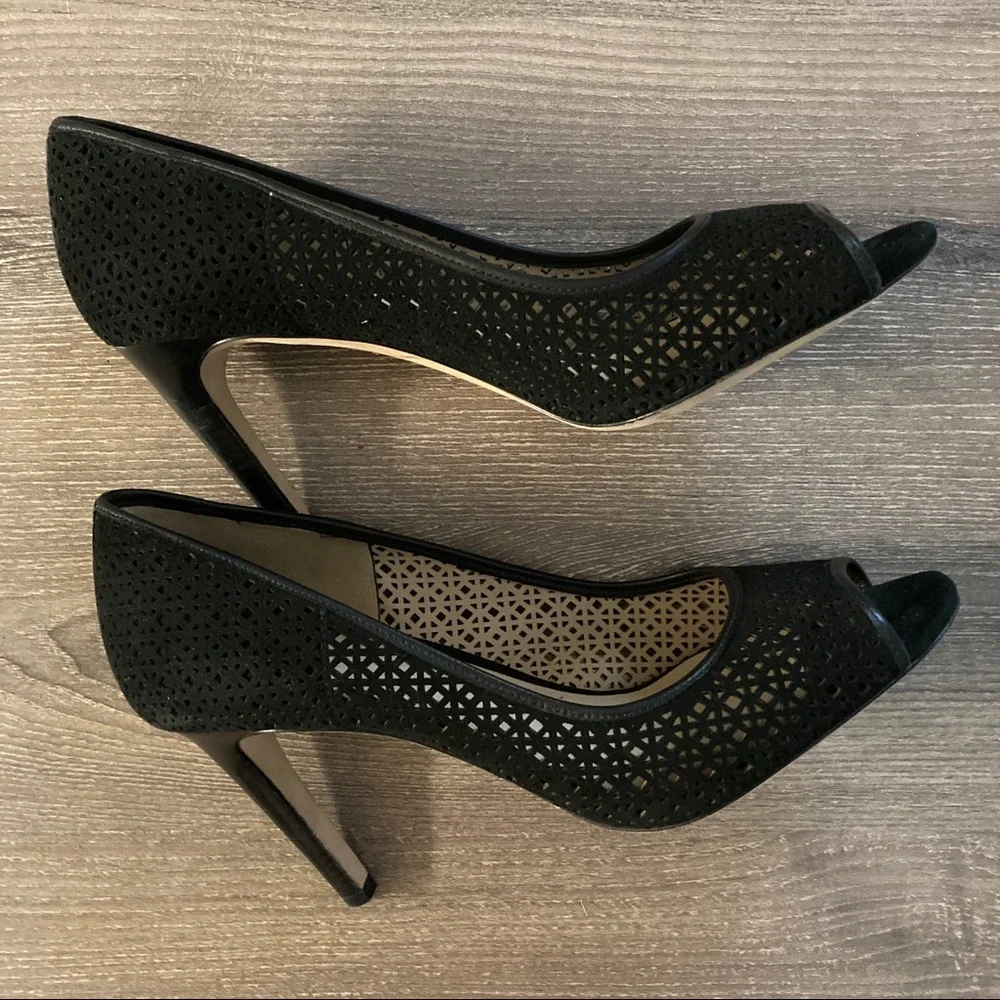 Like 🆕 Tory Burch Eleanor lasercut peep toe pumps